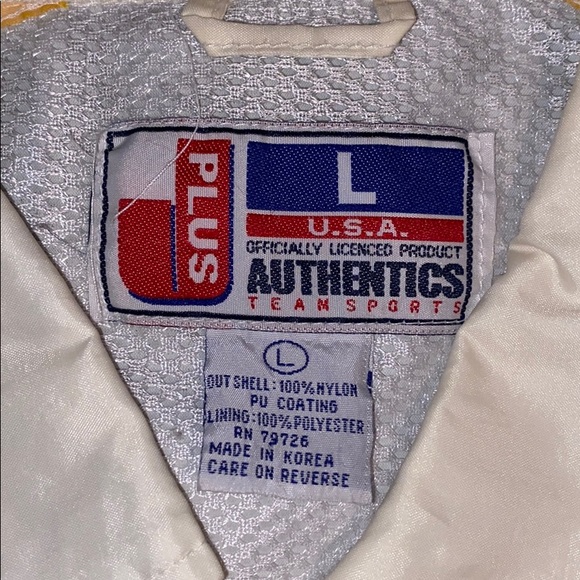 Vintage University of Michigan wind breaker Size:L - Picture 4 of 4